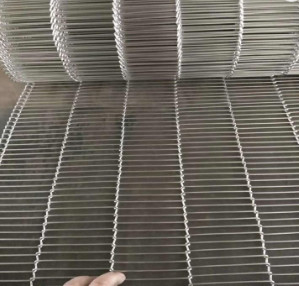 Dây đai lưới chế biến thực phẩm bằng kim loại phẳng Flex cho băng tải