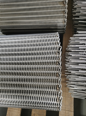 Hệ thống băng tải trứng gà lưới 316 SS