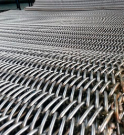 Dây chuyền bằng thép không gỉ Tiande Dây đai kim loại phẳng Flex Dây băng tải lưới