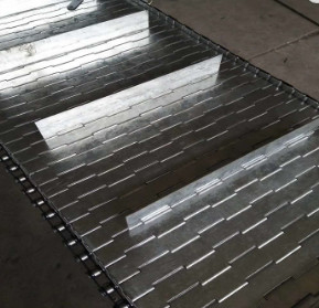 Đai xích băng tải bằng thép không gỉ 430 đục lỗ